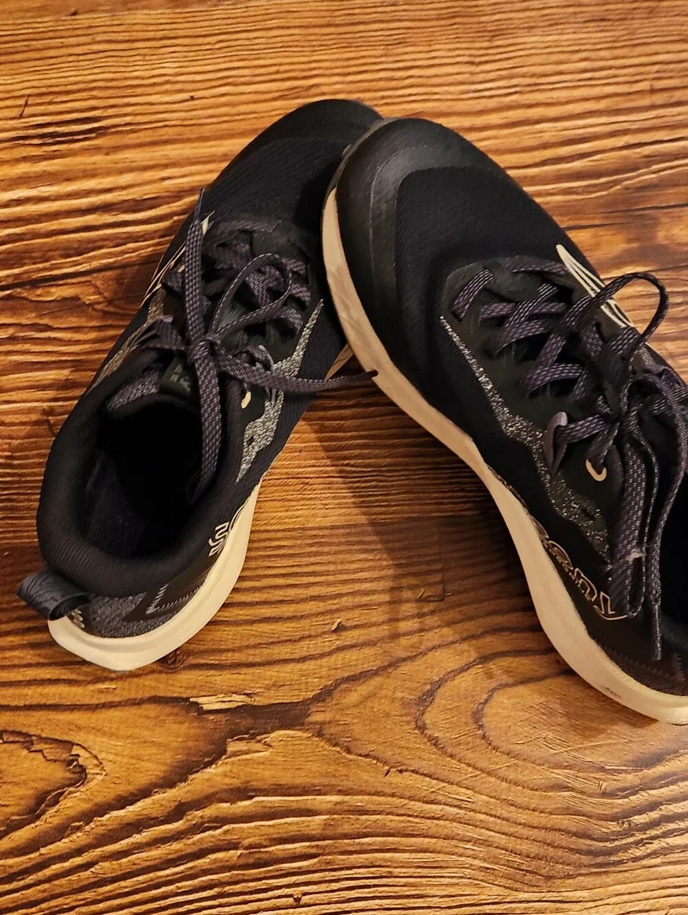 Saucony Athletic Shoes 9W